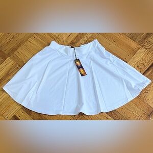 TRUE ROCK Elegant White Circle Skirt